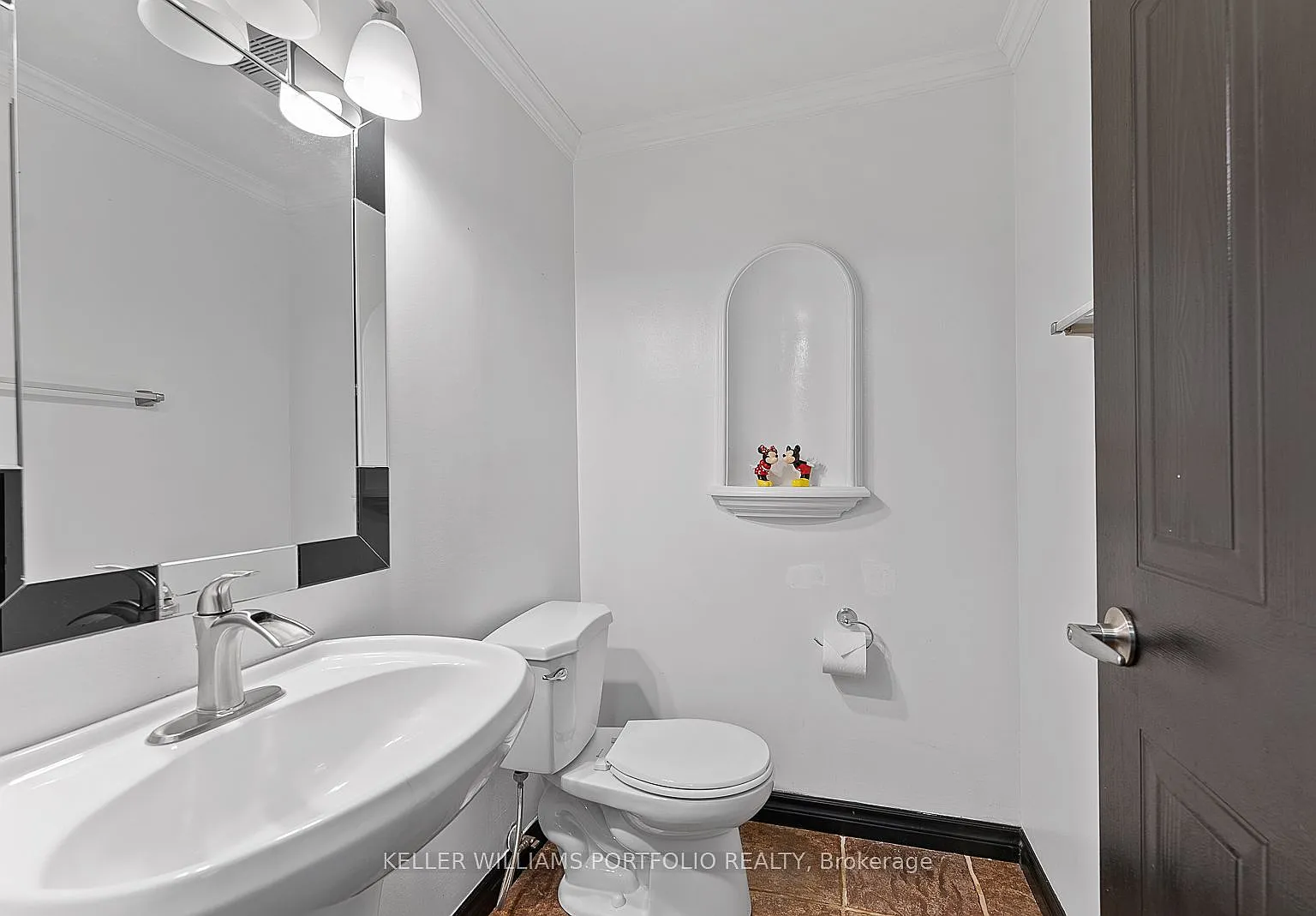 3 bed, $3,100 — Photo 4