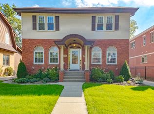 1117 S Vine Ave, Park Ridge, IL 60068