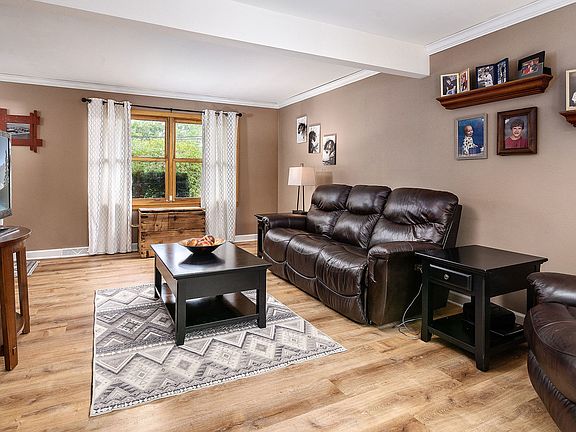 5th image of 2215 Heathercliff Dr