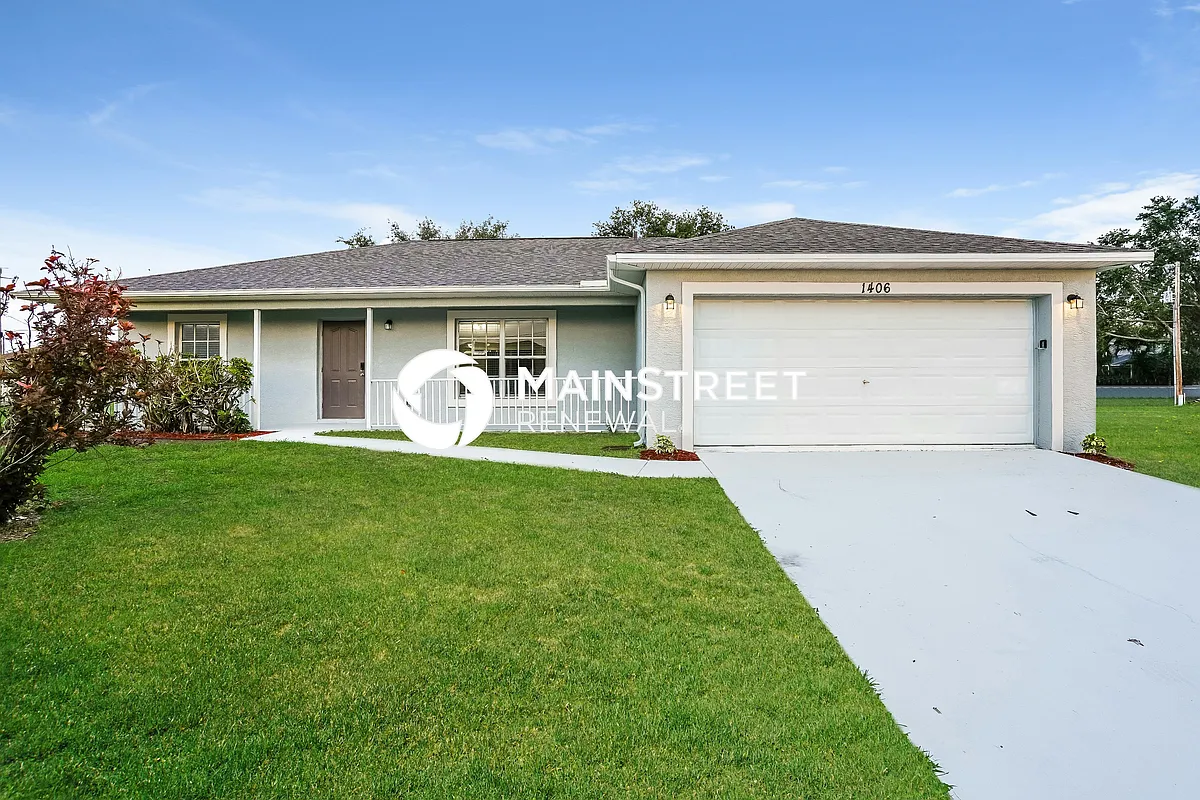 Front View - 1406 NW 8th Pl