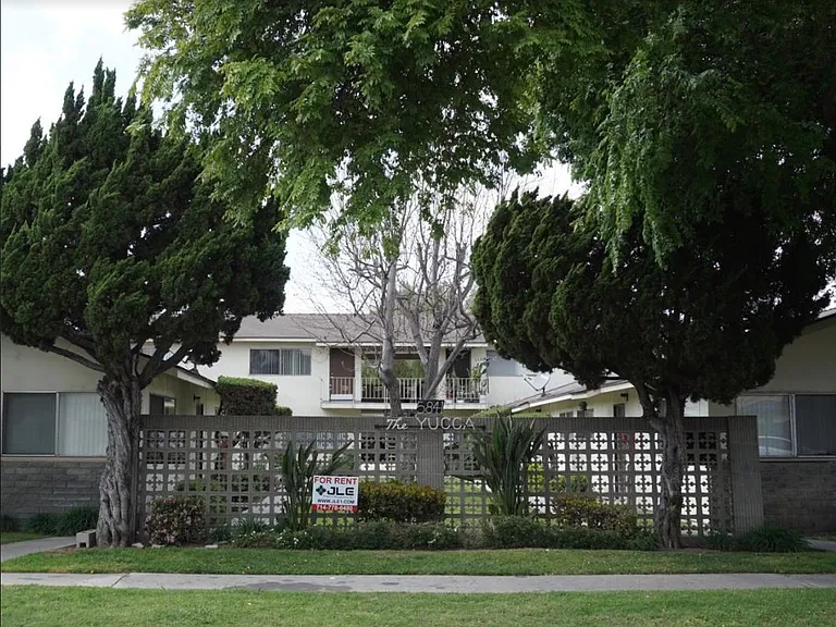 5841 Western Ave #G — Photo 2