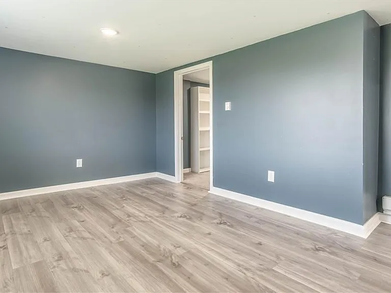 14530 Dodge Ave — Photo 39