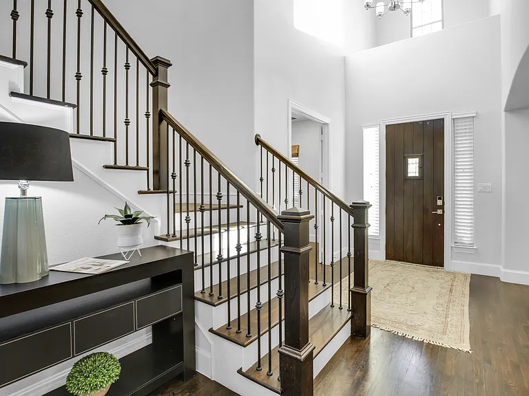 724 Orleans Dr — Photo 12