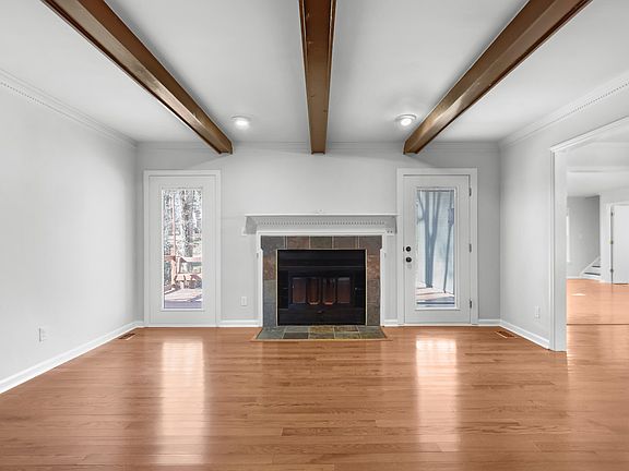 5th image of 3504 Fairhill Dr