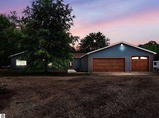 1819 S Mackinaw Trl, Cadillac, MI 49601