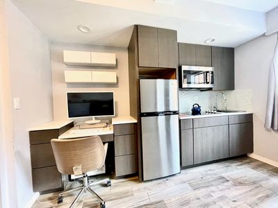 45 Tudor City Pl APT 420, New York, NY, 10017