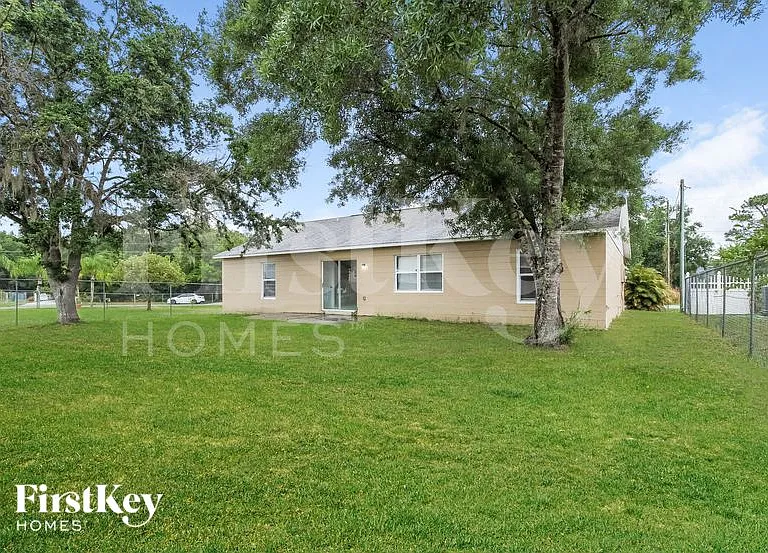 205 Tiffany Ct — Photo 15