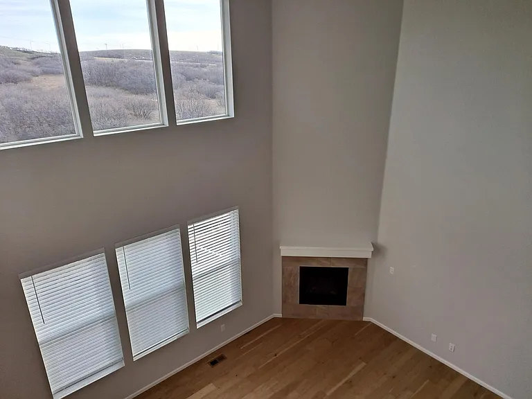 470 Hyde Park Cir — Photo 6