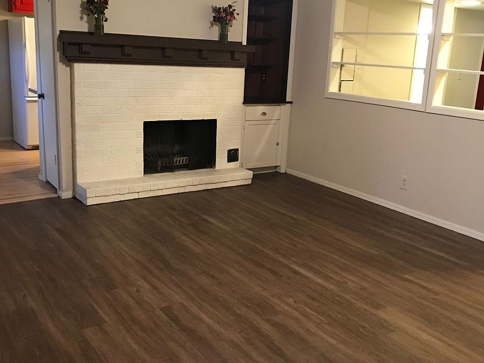 Spacious Living Area