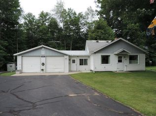 12261 Leos Rd, Suring, WI 54174