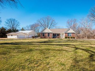 2215 Oxford Dr, Florissant, MO