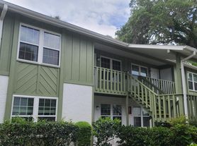 840 Center Ave