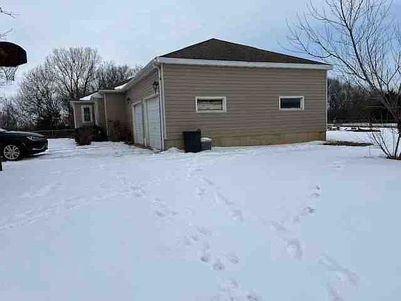 4th image of 1817 Osage Rd