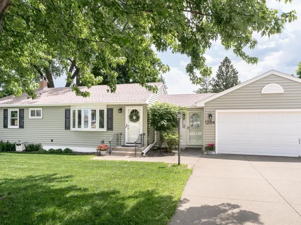 1284 Lealand Rd E, Maplewood, MN 55109