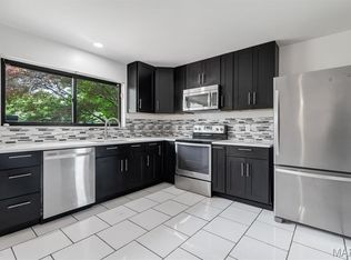 2330 Wheatfield Dr, Florissant, MO 63033