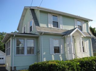 28 Dell Ave, New London, CT 06320