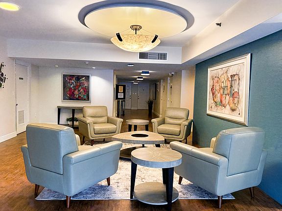 4th image of 3507 Oaks Way #310