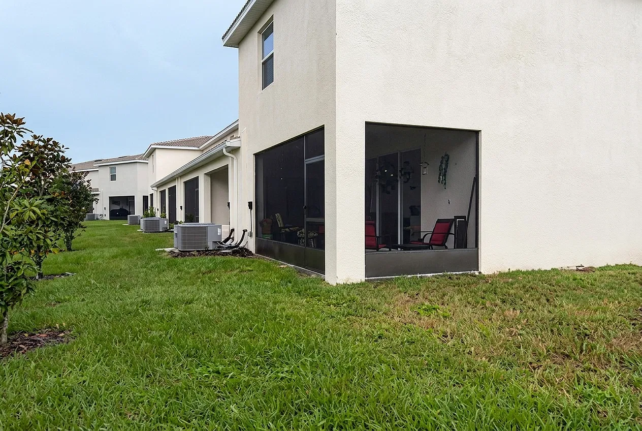 3 bed, 2.5 bath, 1758 sqft, $2,500 — Photo 3