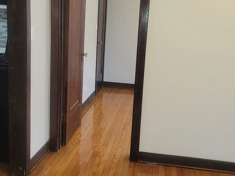 3125 W 55th St — Photo 9