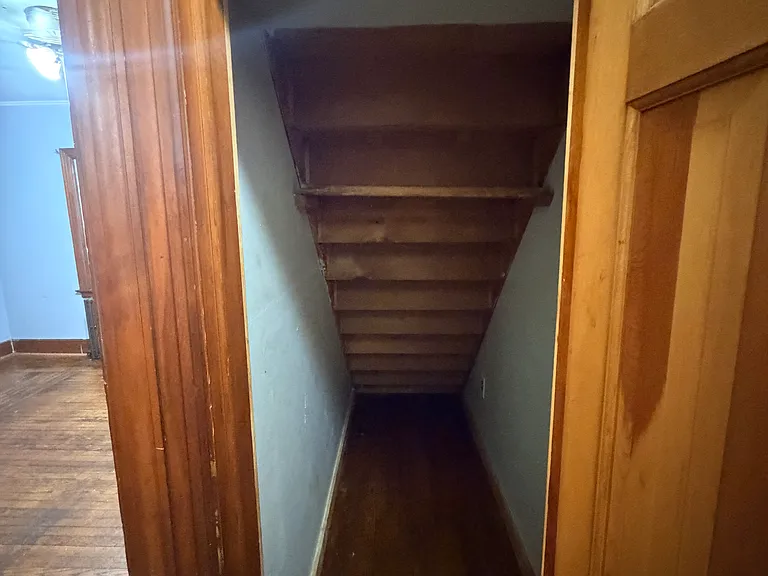 183 Laurel St — Photo 10