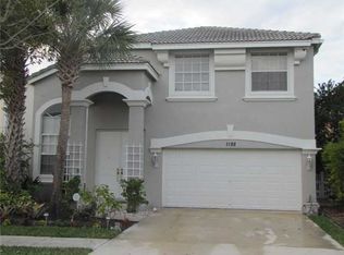 1192 Oakwater Dr, Royal Palm Beach, FL 33411