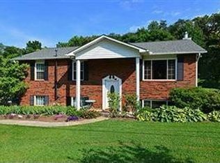 211 Jefferson Ave, Clinton, TN 37716