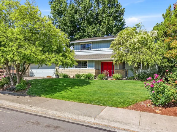 533 N Wexford Cir, Medford, OR 97504