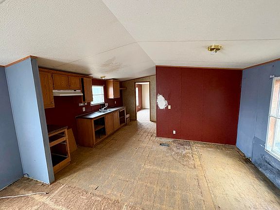 5th image of 1127 Sussex Rd