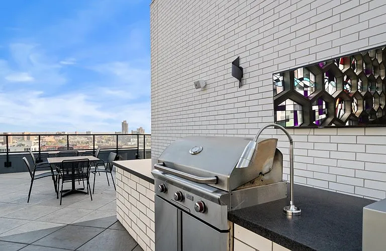 240 Park Avenue — Photo 66