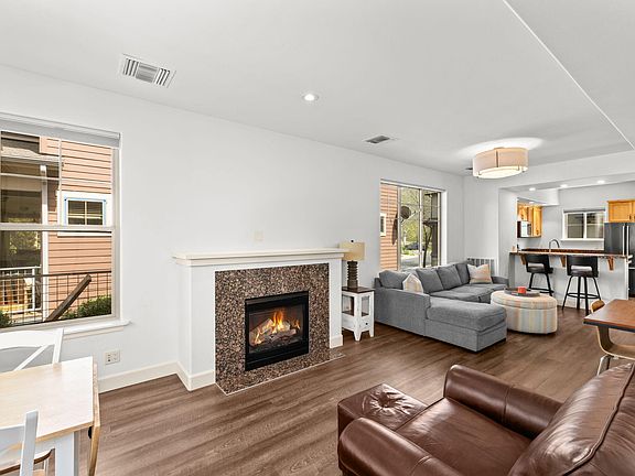 4th image of 841 Heartland Way