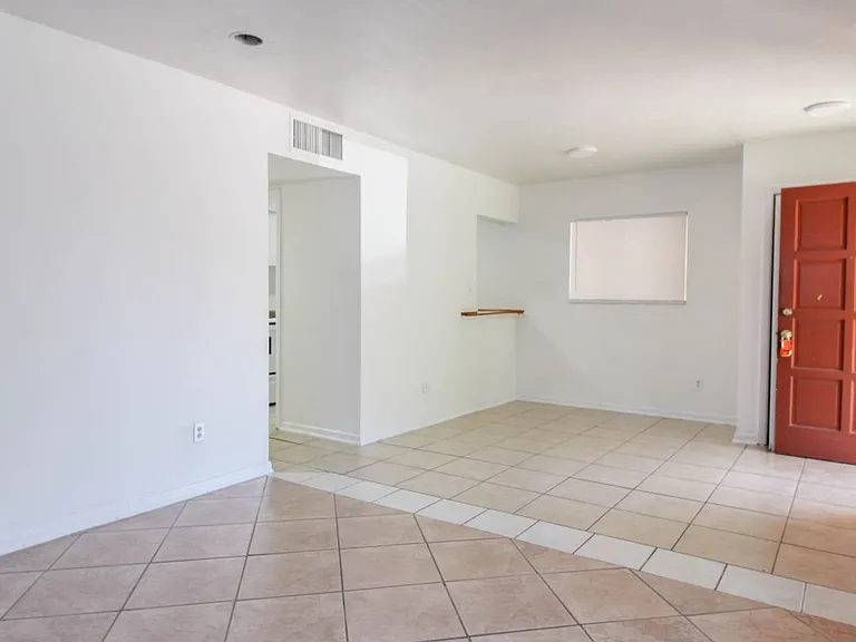 119 Krueger St — Photo 10