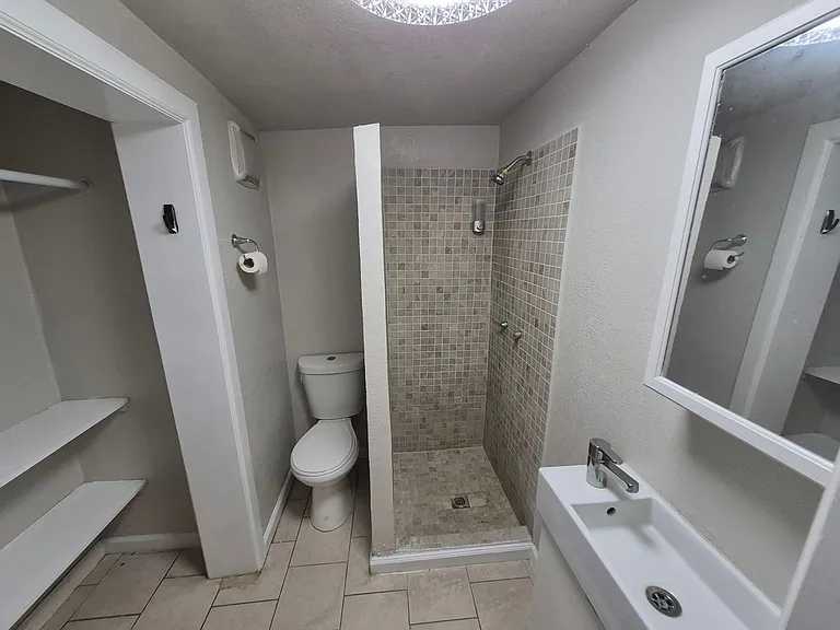 115 Caldwell St #3 — Photo 11