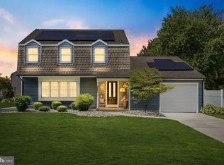 279 Black Baron Dr, Delran, NJ 08075