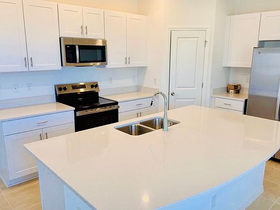 4th image of 5876 Biscotti St