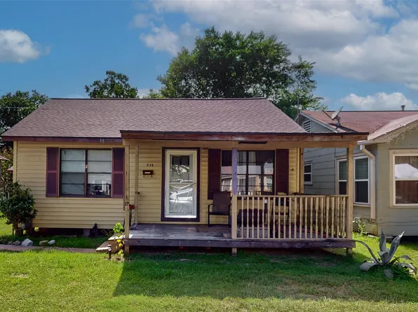 939 Milam St, Liberty, TX 77575