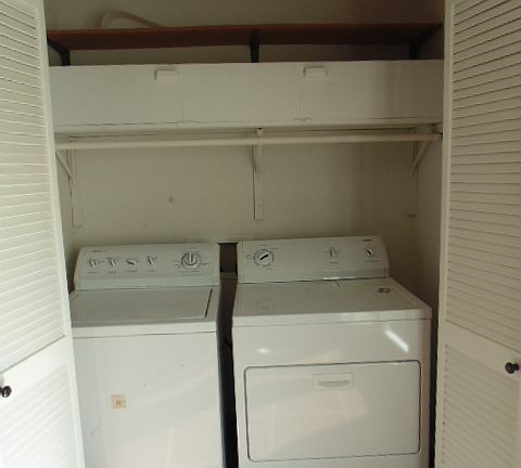 4th image of 121 Carriage Pl