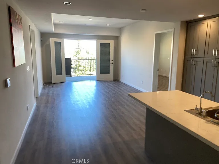 419 N Chandler Ave #607 — Photo 2