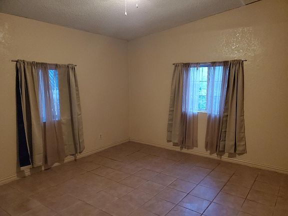 2nd image of 2715 Jefferson Ave #C