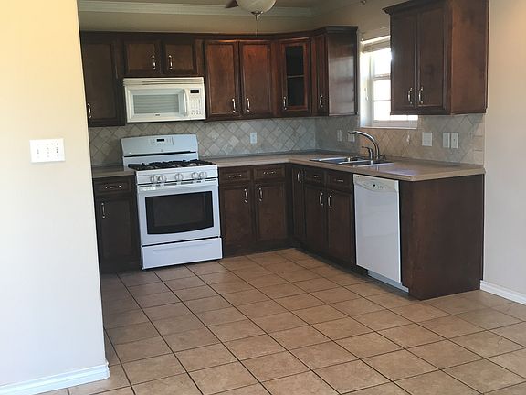 2nd image of 3185 Williamsburg Ln