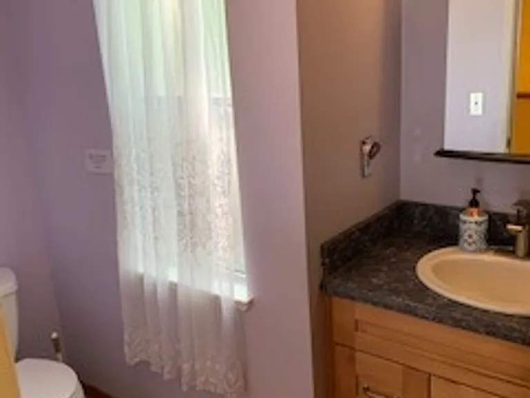 357 Lee St — Photo 9