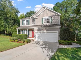 120 Westcott Ct, Holly Springs, NC 27540