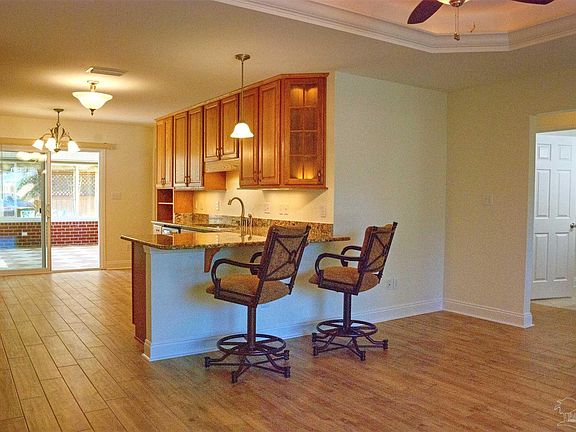 4th image of 4535 Kelly Ln