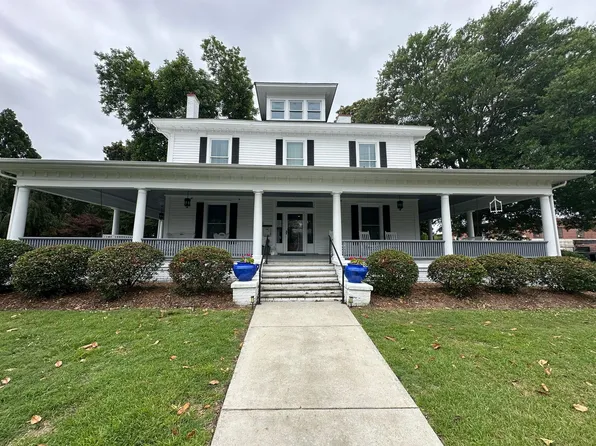 121 E. 2nd Street, 121 E 2nd St #104, Washington, NC 27889