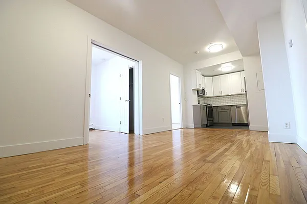 Rented by Compass | media 24