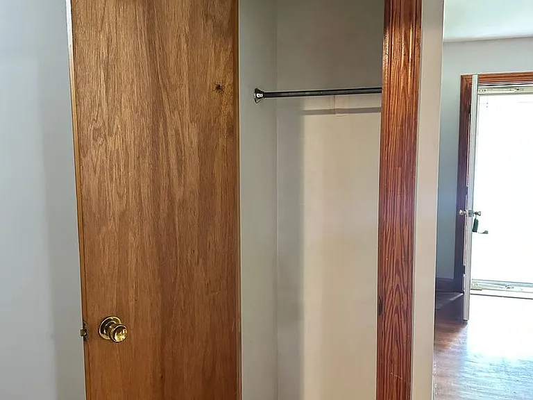 144 N Fairview Cir — Photo 14