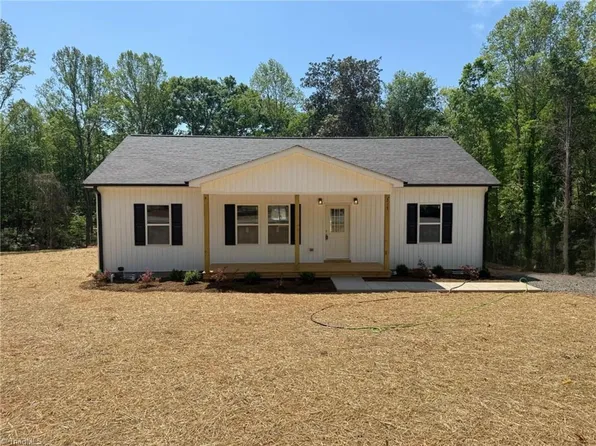 315 Oakland Ave, Eden, NC 27288