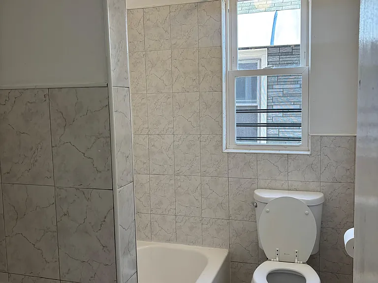 1090 Congress St #2 — Photo 12