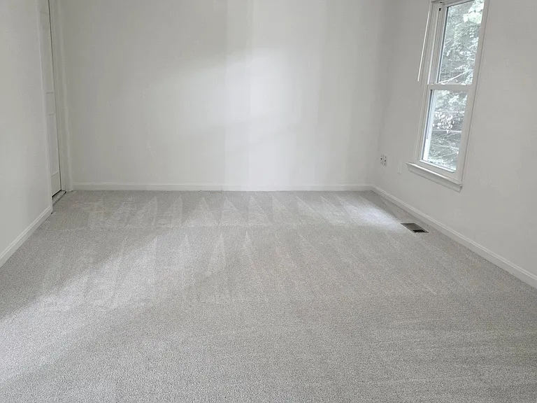 10617 Pine Haven Ter — Photo 13