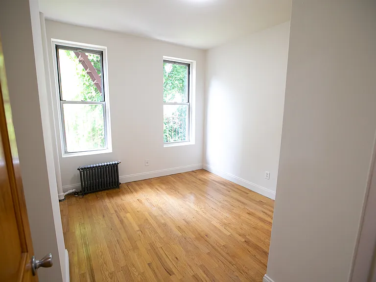 346 E 20th St #9 — Photo 7