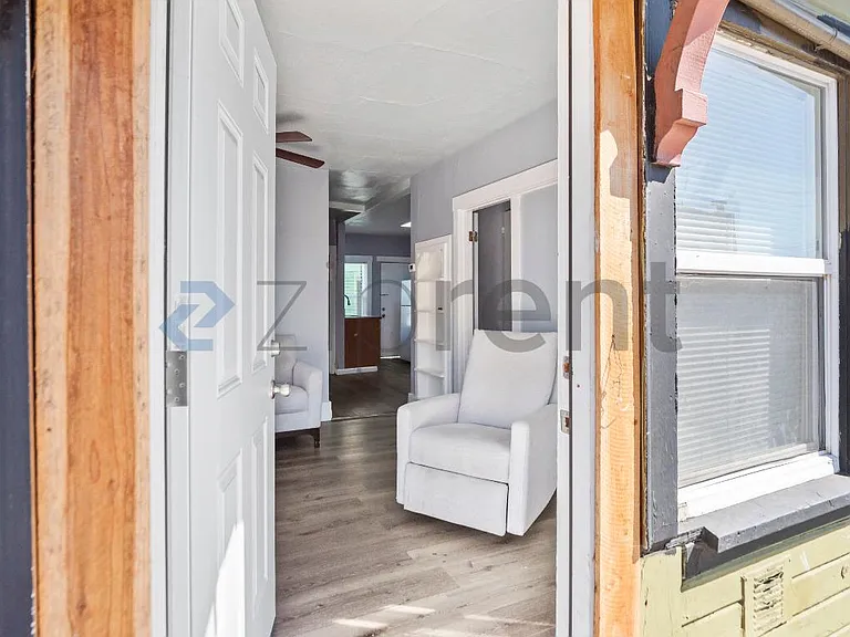 5915 Avenal Ave #5915 — Photo 4